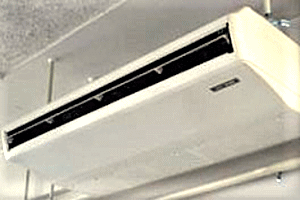 エアコン家庭用天井吊下タイプの画像
